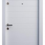 Usa metalica intrare in apartament Urban M8 Alb , MACO , clasa antiefractie 2 , izolatie fonica 34 decibeli , deschidere